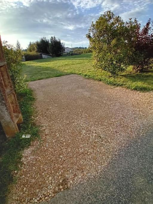 Petite Maison En Pierre Au Calme Avec Exterieur Montbellet Eksteriør billede